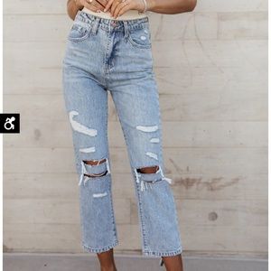 Bohme straight legged jeans in size 28